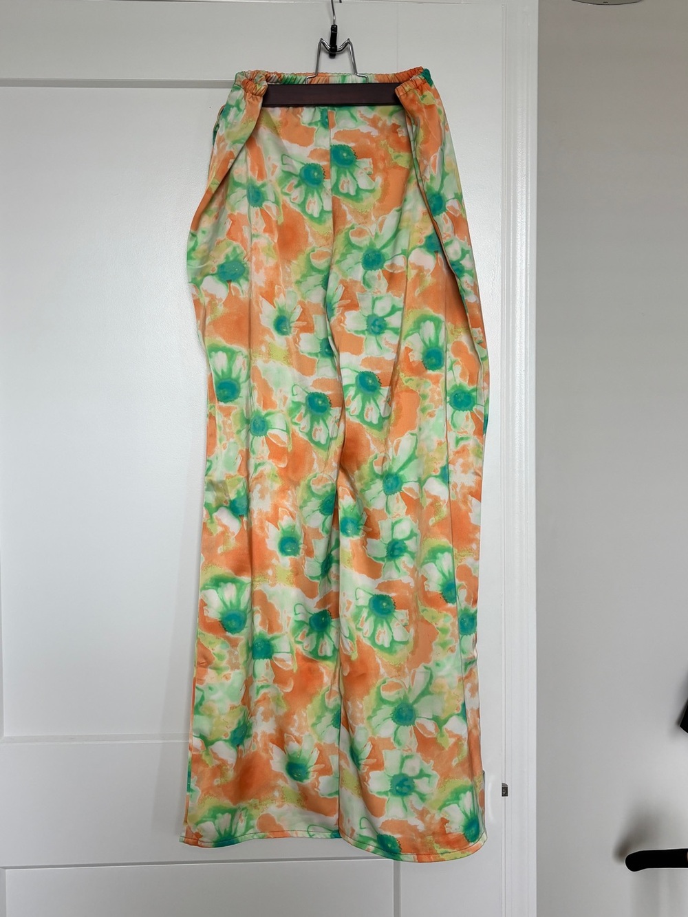 Urban Outfitters Jenna Printed Satin Pull-On Pants (MEDIUM)